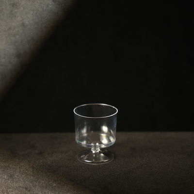 กลมโปร่ง PS ถ้วยพลาสติก ถ้วยพลาสติกสําหรับเครื่องดื่มเย็น