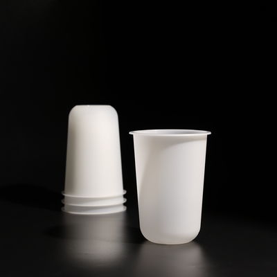 Cốc PP nhựa có logo tùy chỉnh với nắp phẳng / mái vòm cho nước ép lạnh