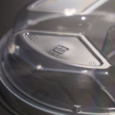 3-Compartment Round Stackable Plastic PET Tray For Different Cold Food