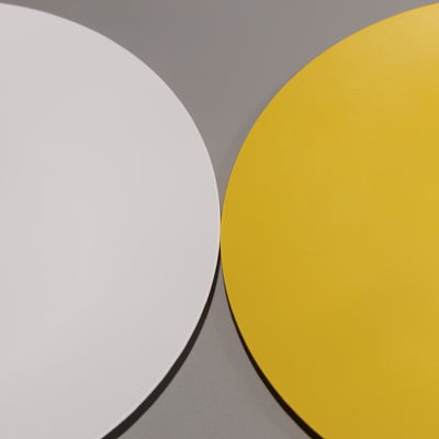 โลโก้ที่กําหนดเอง สะดวกต่อสิ่งแวดล้อม ไมโครเวฟ ปลอดภัย มีหลายประการ ถังอาหารพลาสติก