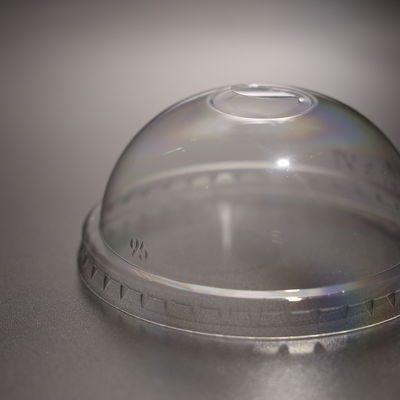 पीईटी पारदर्शी प्लास्टिक कप गुंबद ढक्कन बोबा चाय कप के लिए फिट